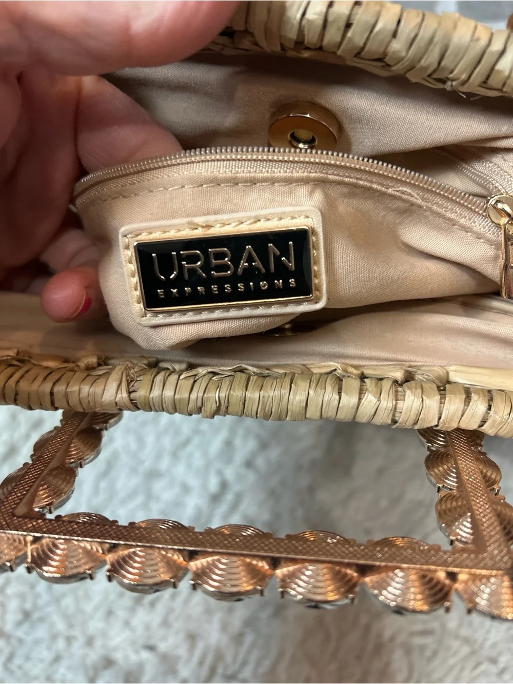 Urban Expressions Natural Straw Tote with Rhinestone Square Handle - Picture 3 of 8
